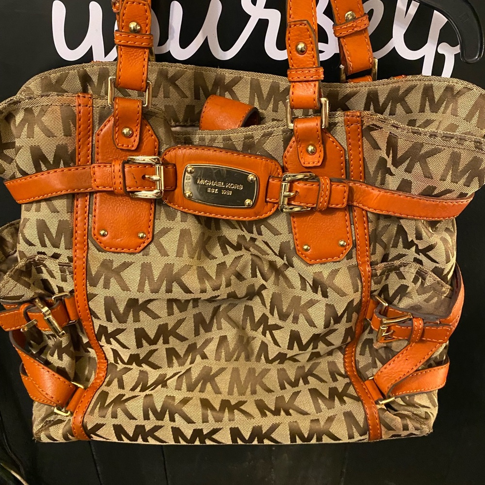 Michael kors purse